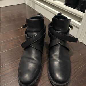 Burberry Black Leather Ankle Boots Authentic
